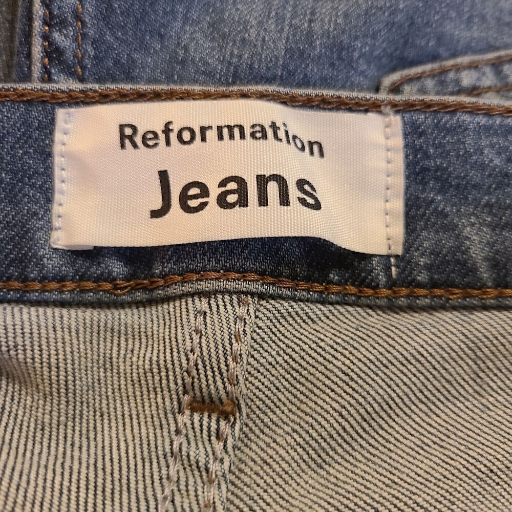 Reformation High and Skinny Jeans in Rhine Size 23 Short - Picture 3 of 12